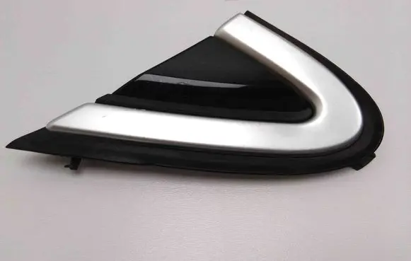 Volvo V40 Fender grill 31416471 31416469