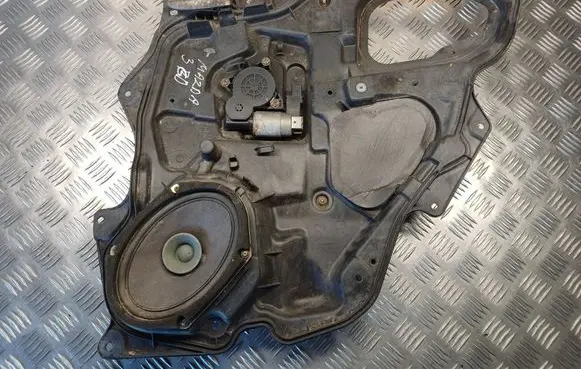 Rear door window regulator with motor