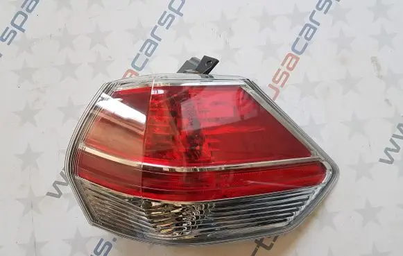 Nissan Rogue Rear/tail lights 265504BA0A