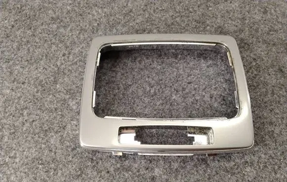 Mercedes-Benz C W204 Gear shifter surround trim plastic A2042673388