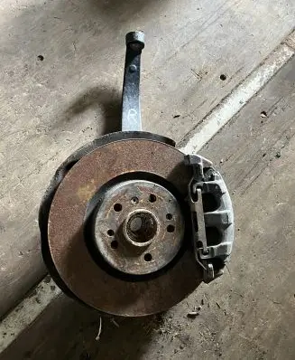 Mercedes-Benz ML W164 Front wheel hub A1643301420