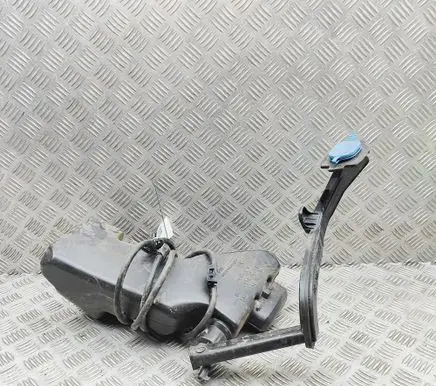 Mercedes-Benz C W205 Windshield washer fluid reservoir/tank A2058600860 A2058600164