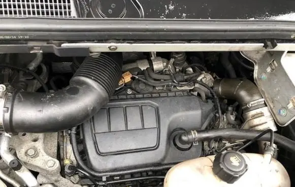 Opel Vivaro Engine R9MA408
