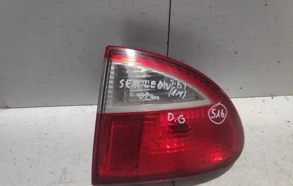 Seat Leon (1M) Rear/tail lights 1M6945096A