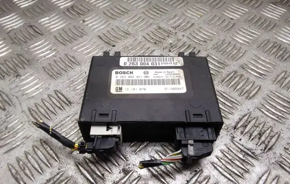 Opel Zafira B Parking PDC control unit/module 0263004031 13181070