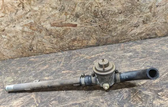 Porsche 928 EGR valve 72033900