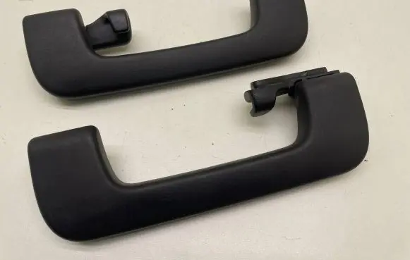 Audi A4 S4 B6 8E 8H Rear interior roof grab handle 8E0857607A