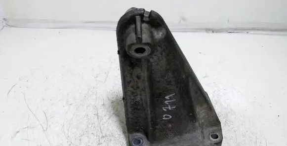 Mercedes-Benz ML W163 Engine mounting bracket A6112230804