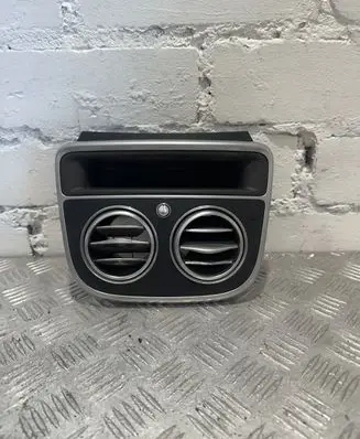 Rear air vent grill