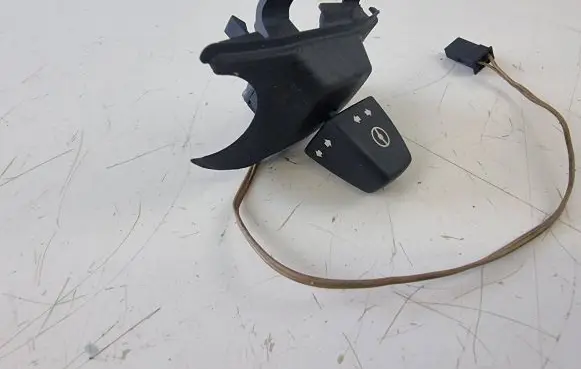 BMW X5 E70 Steering wheel adjustment handle/lever 68875 PA66GF30
