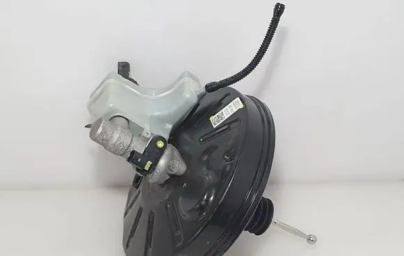 Volkswagen PASSAT B7 Brake booster 3C1614105AP G017SAJ9 1191100589