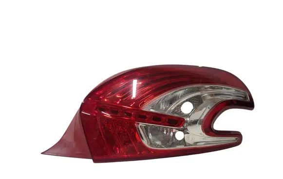 Peugeot 208 Rear/tail lights 9672628380
