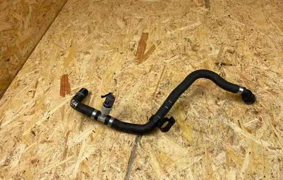 Volvo S90, V90 Engine coolant pipe/hose 32222258