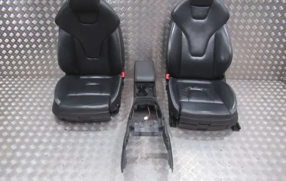Audi RS4 B7 Front driver seat 