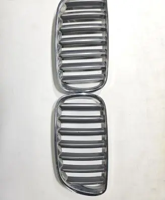 BMW X3 E83 Front bumper upper radiator grill 3420088