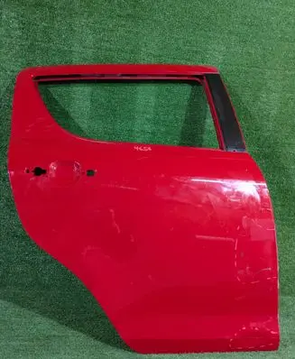 Suzuki Swift II Rear door