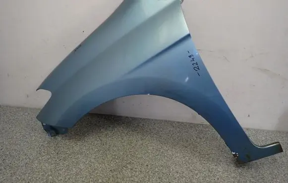 Honda FR-V Fender