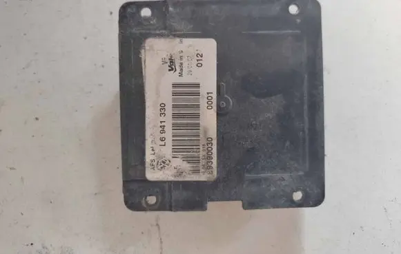 Volkswagen PASSAT B6 Headlight ballast module Xenon 89390030