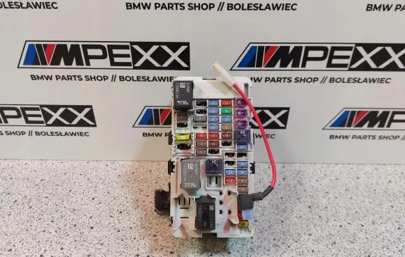 Opel Insignia B Fuse box set 33172518