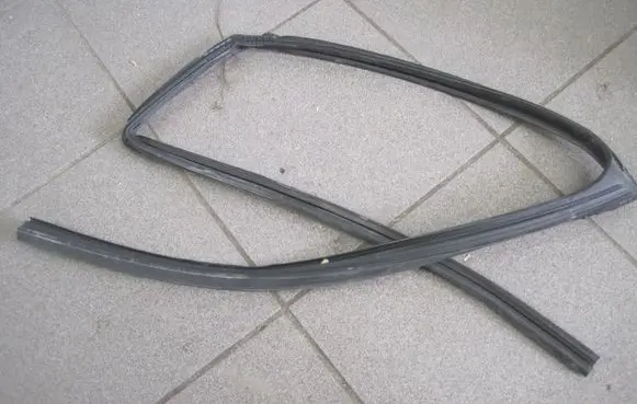 Lexus NX Rubber seal rear door 6815278020