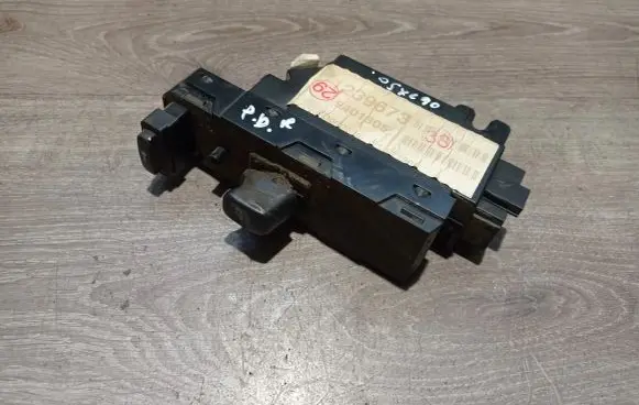 Volvo XC90 Electric window control switch 30746075