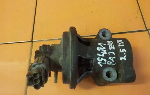 Mitsubishi Pajero EGR thermostat K5T7258