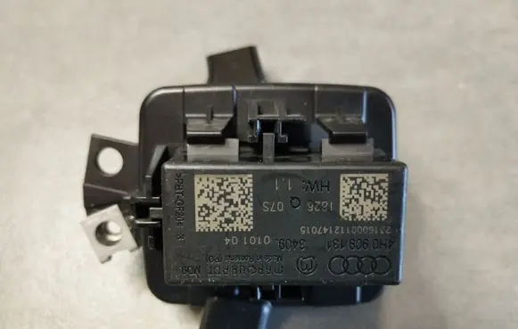 Audi A7 S7 4G Keyless (KESSY) go control unit/module 4G0857289A 4H0909131