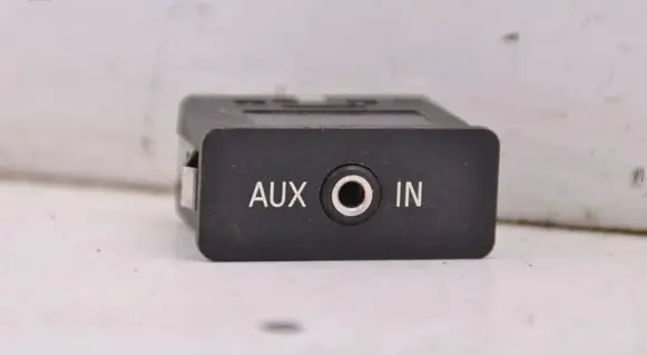 BMW 5 E60 E61 AUX in-socket connector 61316986791