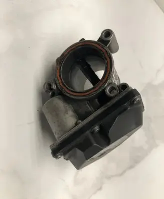 Audi A4 S4 B8 8K Throttle valve 03L128063E A2C53338105