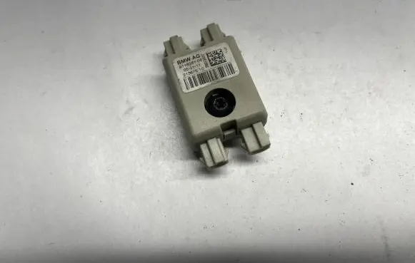 BMW 5 F10 F11 Aerial antenna filter 9118261