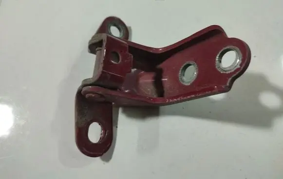 Hyundai i30 Rear door lower hinge 