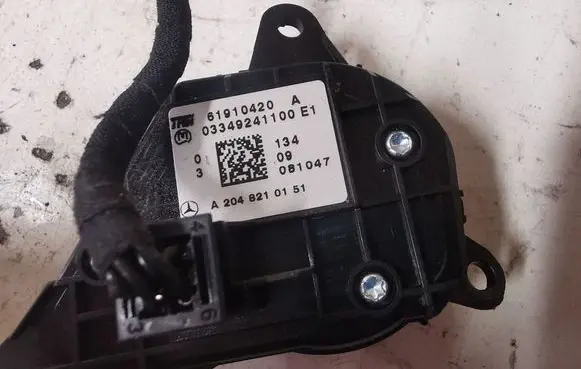 Mercedes-Benz E W212 Steering wheel buttons/switches A2048210051 A2048210151 61910420