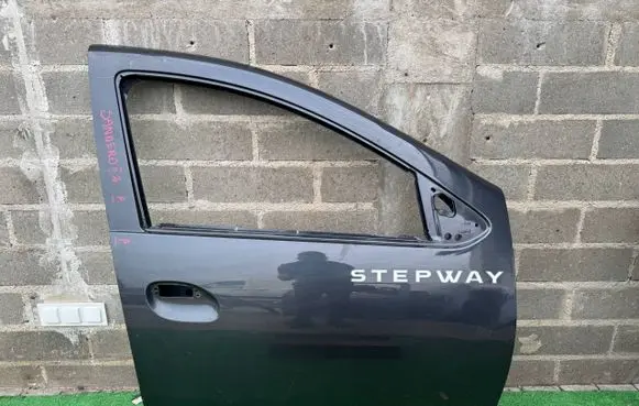 Dacia Sandero II Front door 