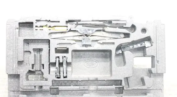 Land Rover Range Rover Sport L320 Tool set AH2219C004AA