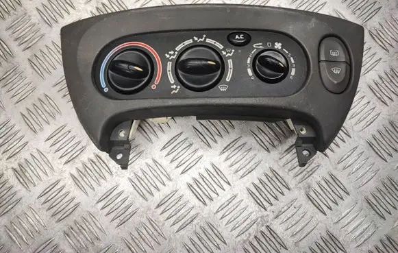 Renault Scenic I Climate control unit 663212P J64RAC 102042
