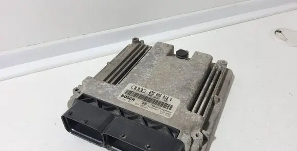 Audi A3 S3 8P Engine control unit/module 03G906016G 1039S04601 0281011364