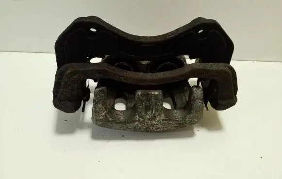 Mitsubishi Outlander Front brake caliper