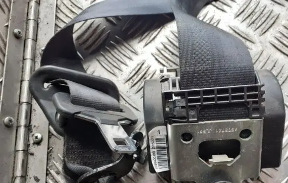 Renault Master III Front seatbelt 868840019