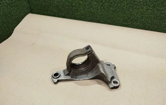 Renault Trafic III (X82) Driveshaft support bearing bracket 397745691R
