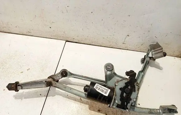 Volvo V70 Front wiper linkage and motor