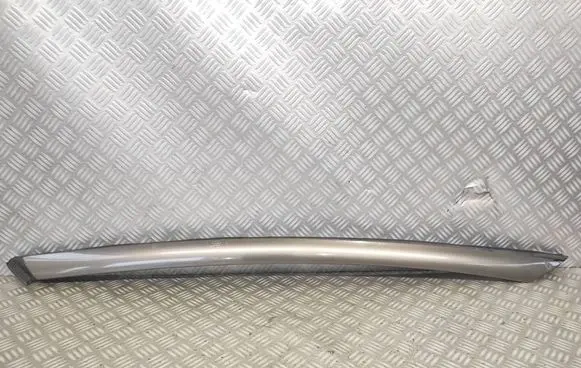 Citroen C4 I Picasso Windshield trim 9654505577