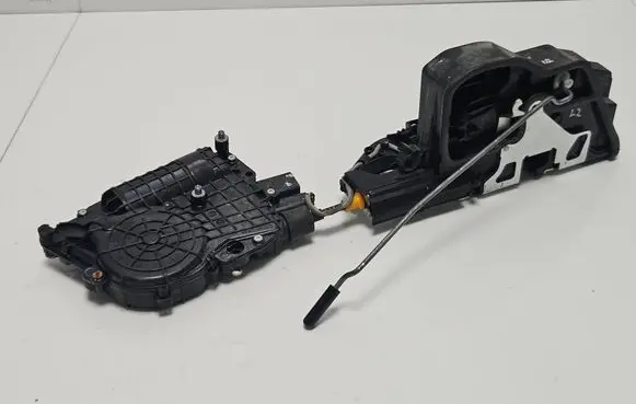 BMW X6 E71 Rear door soft close latching motor 4154309300 09L22 7315024