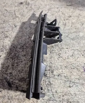 Renault Megane II Rear door windshield rail 8200130628