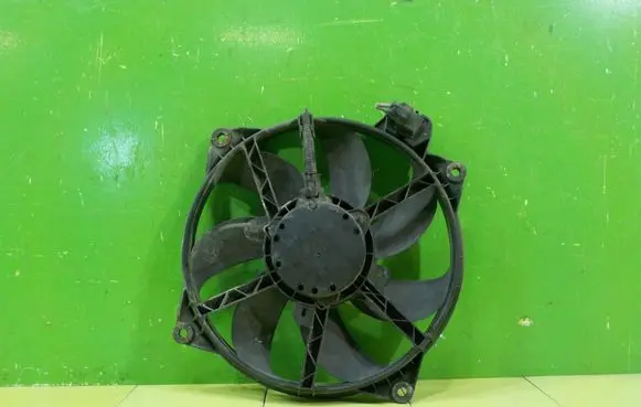 Renault Megane III Fan set 214810898R XP80