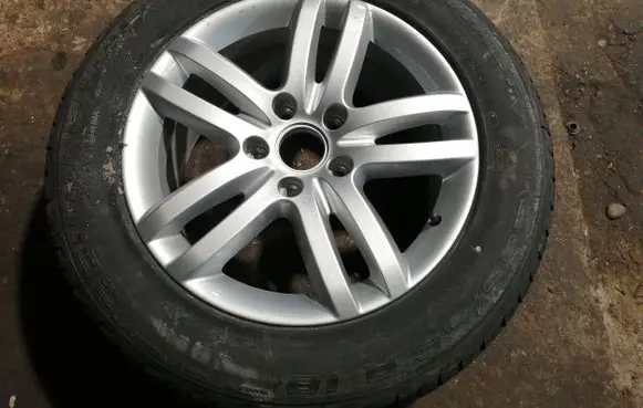 Audi Q7 4L R18 spare wheel 4L0601025B
