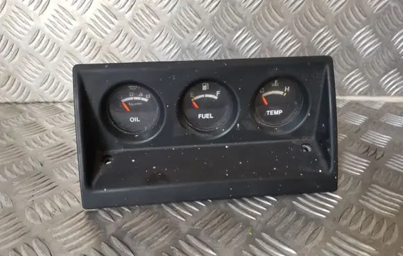 Isuzu Trooper Speedometer (instrument cluster) 69612420 769805371