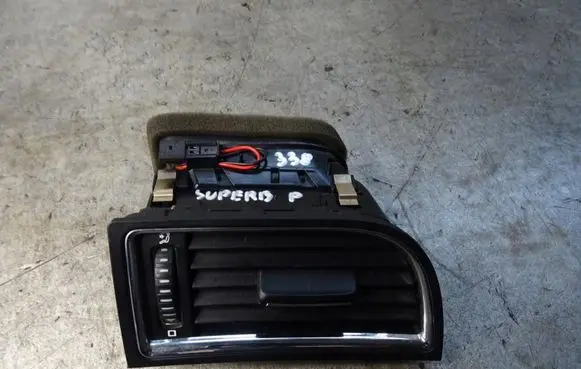 Skoda Superb B6 (3T) Dashboard side air vent grill/cover trim 3T0819702