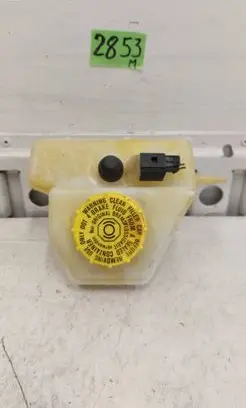 Volkswagen Transporter - Caravelle T4 Brake fluid reservoir 03350882892