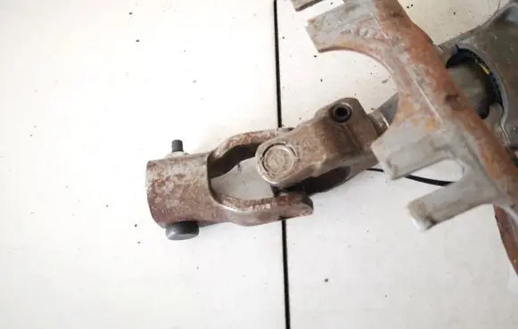 Chrysler 300M Steering column universal joint
