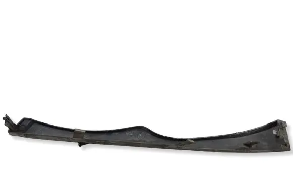 BMW 3 E46 Under headlight/headlamp trim 11460913